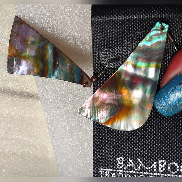 Vintage Abalone Shell Flare Earrings - Picture 9 of 12